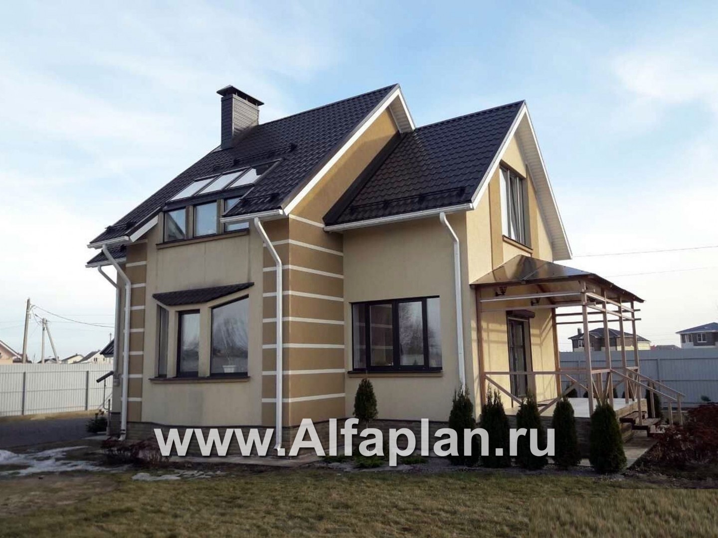 «Компакт» - проект дома с мансардой, с террасой и с двускатной кровлей - дизайн дома №3